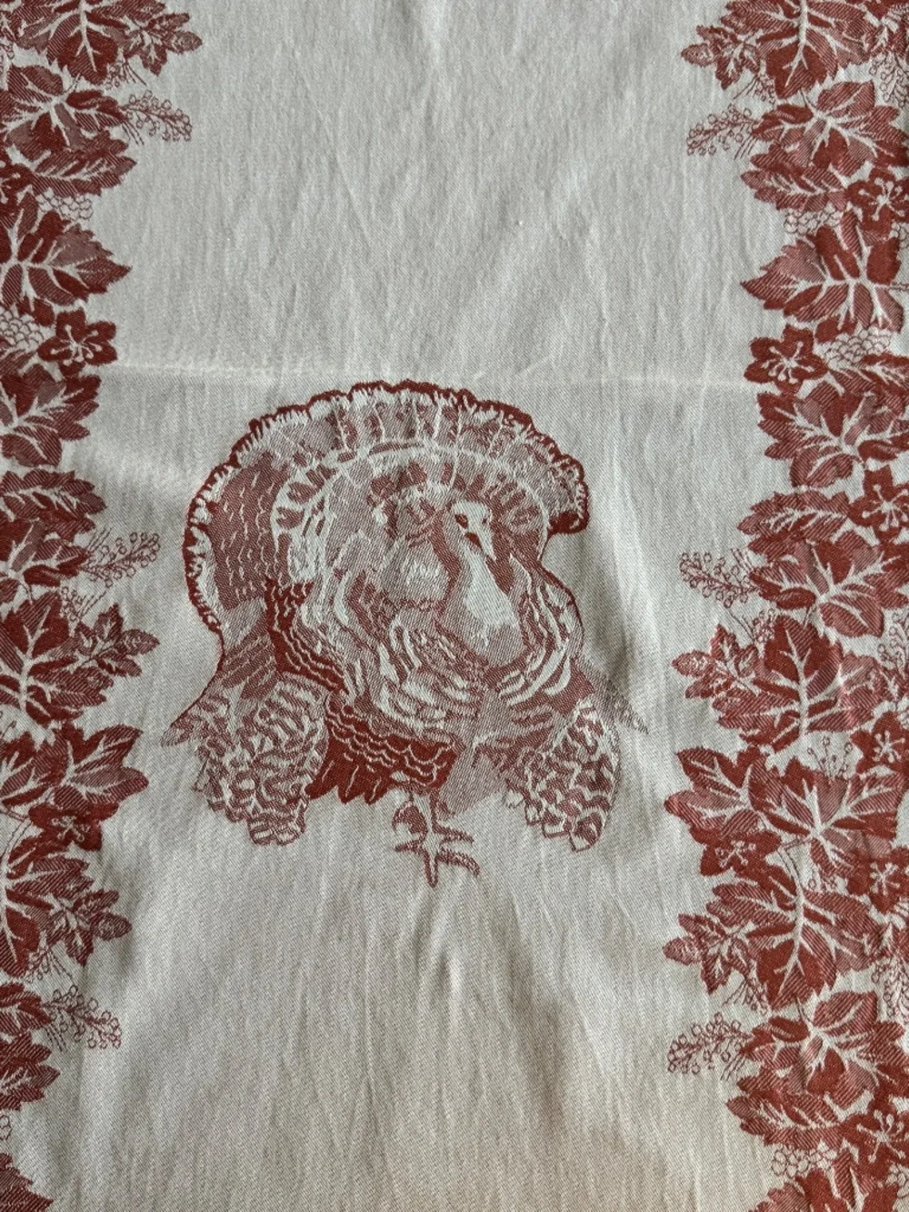 Williams Sonoma Cornucopia Jacquard Table Runner Turkey Autumn Leaves Pattern
